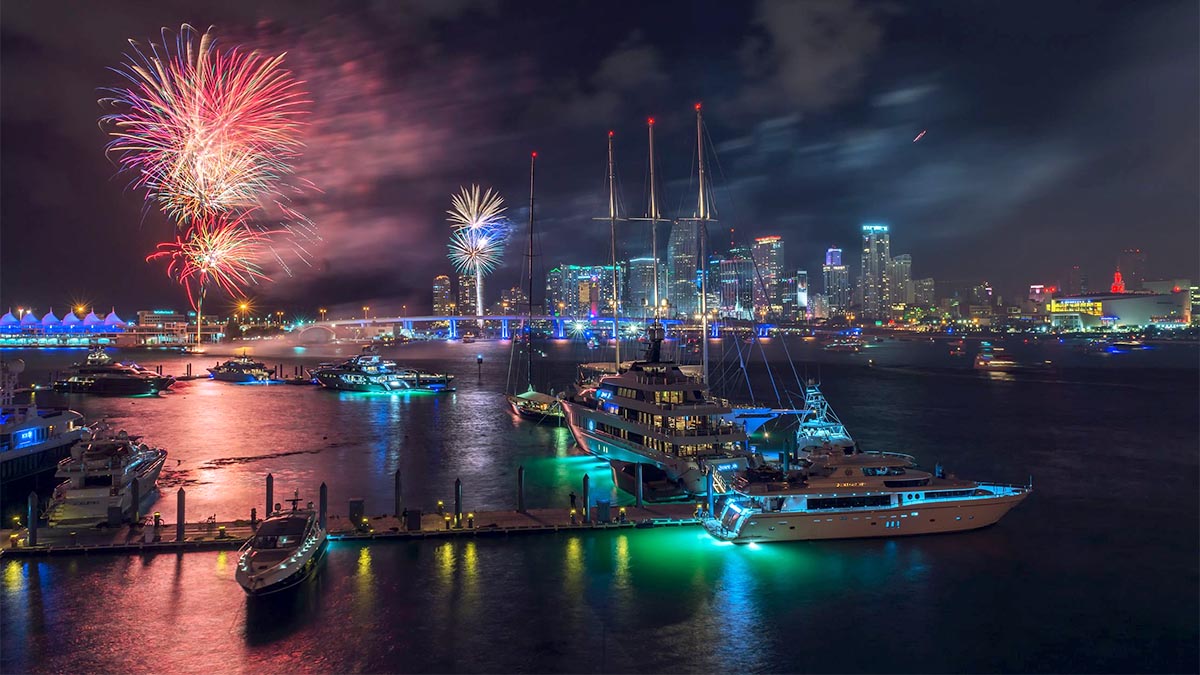 Boom by the Bay - Tampa Fireworks Show - 4th of July, 2022